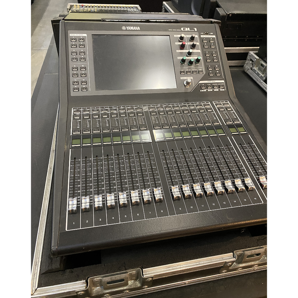 Yamaha QL1 (Ex-hire, Ex-works) (Loc.K1010)